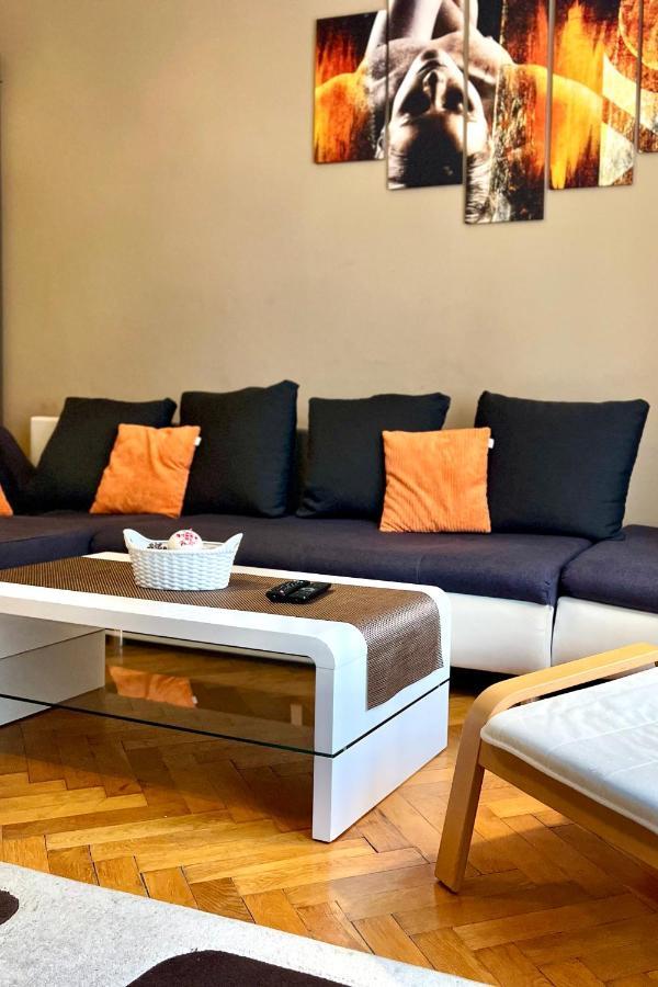 A54: Charming Apartment In The Ruin Bar District Budapest Exterior photo