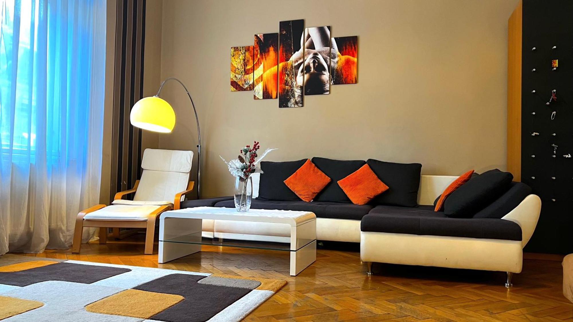 A54: Charming Apartment In The Ruin Bar District Budapest Exterior photo